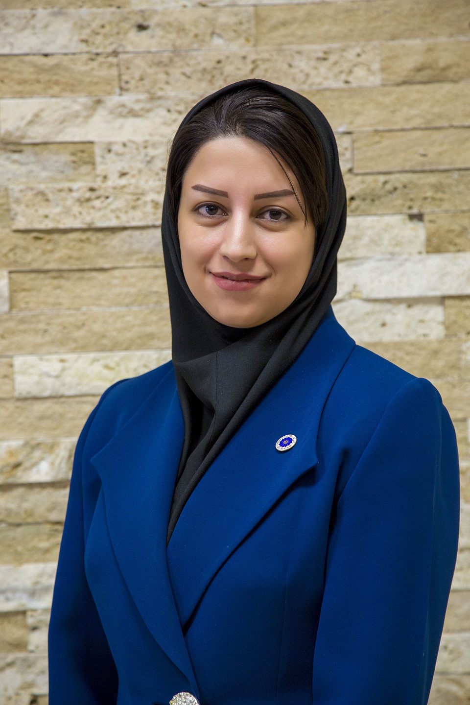 مهری دستجردی