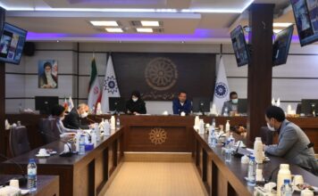 در جلسه مشترک دبیرخانه شورای گفتوگوی استانهای خراسان رضوی، شمالی و جنوبی، گلستان و سیستان و بلوچستان بررسی شد همگرایی ۵ استان برای احصاء الزامات جذب سرمایه ایرانیان مقیم خارج از کشور