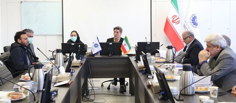 در نشست کارگروه شورای گفت‌وگو مطرح شد؛ طراحی الگوی بهینه برای اجرای قانون معافیت پرداخت حق بیمه کارگاه‌های تا ۵ نفر کارگر