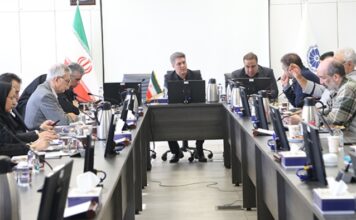 در کارگروه تخصصی شورای گفتوگو مطرح شد پیشنهادات دبیرخانه شورای گفتوگو درباره محاسبه حقوق دولتی معادن| کسری ۶۶۰ میلیون لیتری سوخت معادن با ترک فعل دستگاههای مرتبط