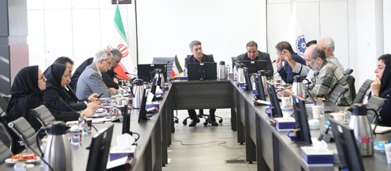 در کارگروه تخصصی شورای گفت‌وگو مطرح شد پیشنهادات دبیرخانه شورای گفت‌وگو درباره محاسبه حقوق دولتی معادن| کسری ۶۶۰ میلیون لیتری سوخت معادن با ترک فعل دستگاه‌های مرتبط